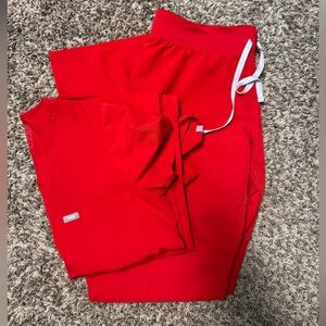 Figs Red Scrub Set